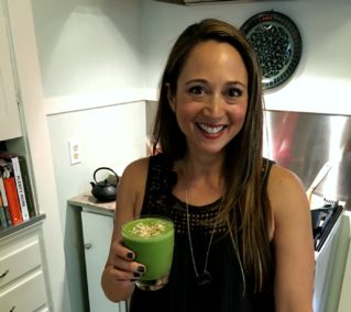 coconut matcha smoothie