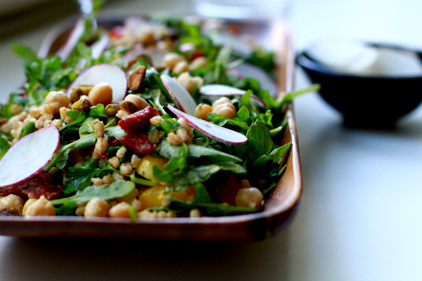 mediterranean farro salad