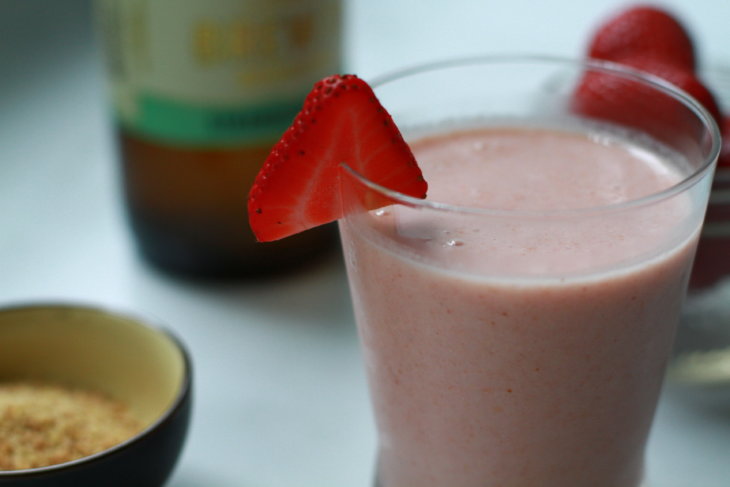 Strawberry Basil Kombucha Smoothie recipe
