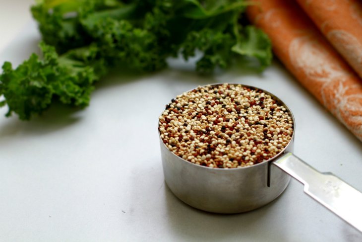 uncooked quinoa