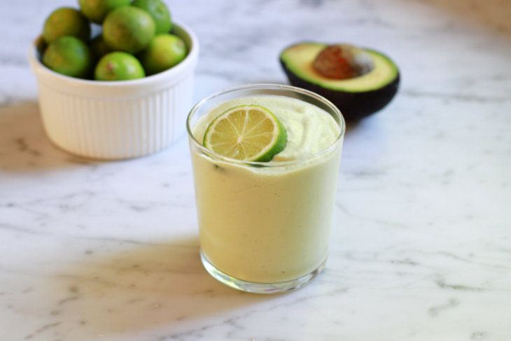 avocado matcha smoothie